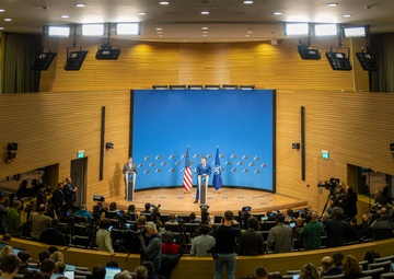 SD Attends NATO Defense Ministerial