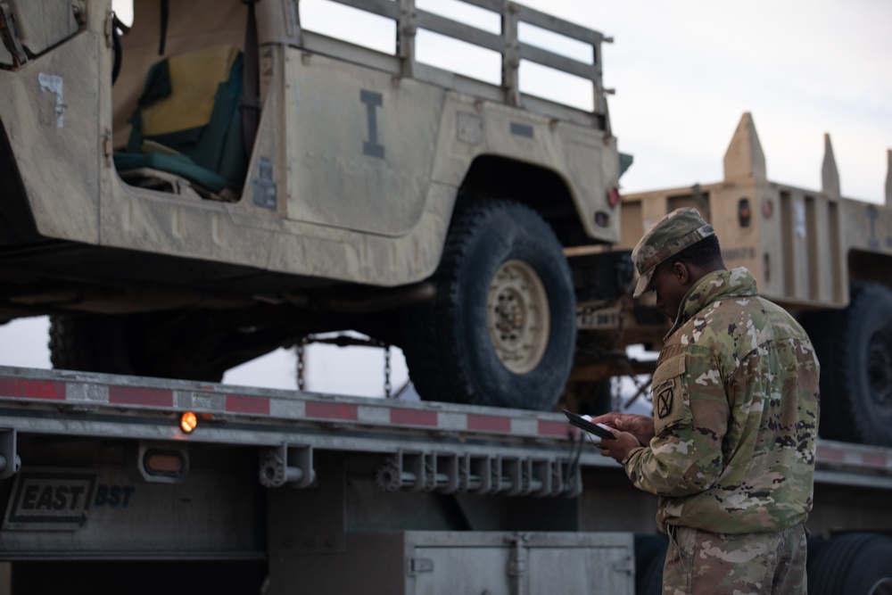 10th Mountain Soldiers download equipment