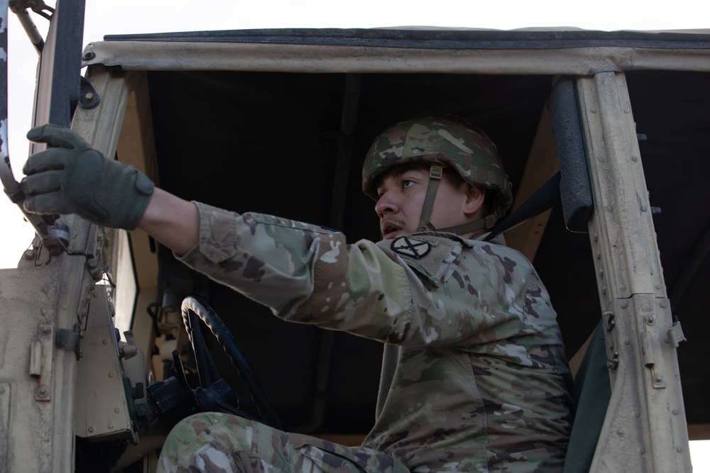 10th Mountain Soldiers download equipment