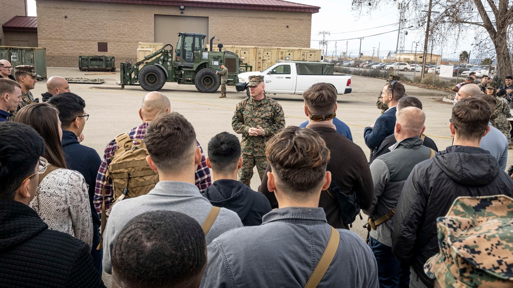 I MEF conducts Strategic Mobility Exercise 25