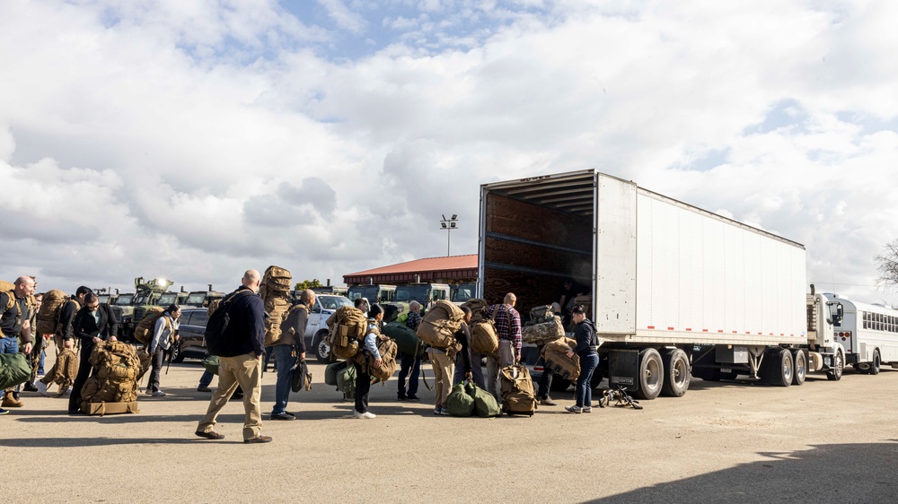 I MEF conducts Strategic Mobility Exercise 25