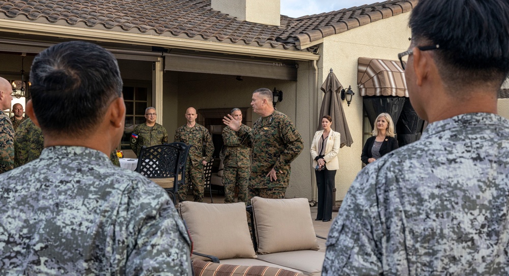 I MEF CG welcomes AFP delegation to MCB Camp Pendleton