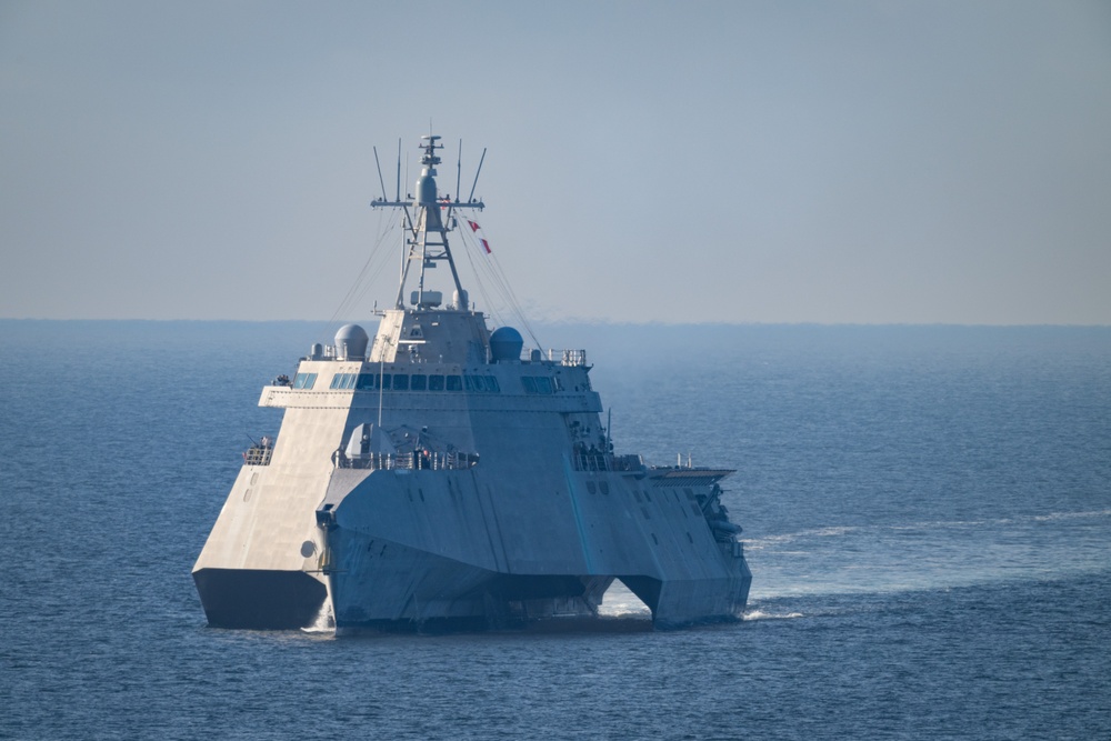 USS Cincinnati (LCS 20) Visits Naval Surface Warfare Center, Port Hueneme Division for Combat Systems Checkup