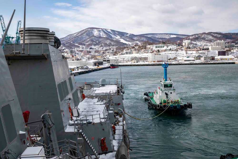 USS Howard Conducts Port Visit in Otaru, Japan