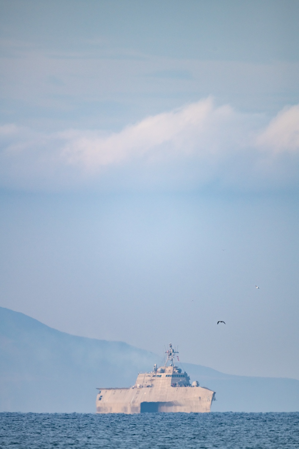 USS Tulsa (LCS 16) Visits Naval Surface Warfare Center, Port Hueneme Division for Combat Systems Assessment