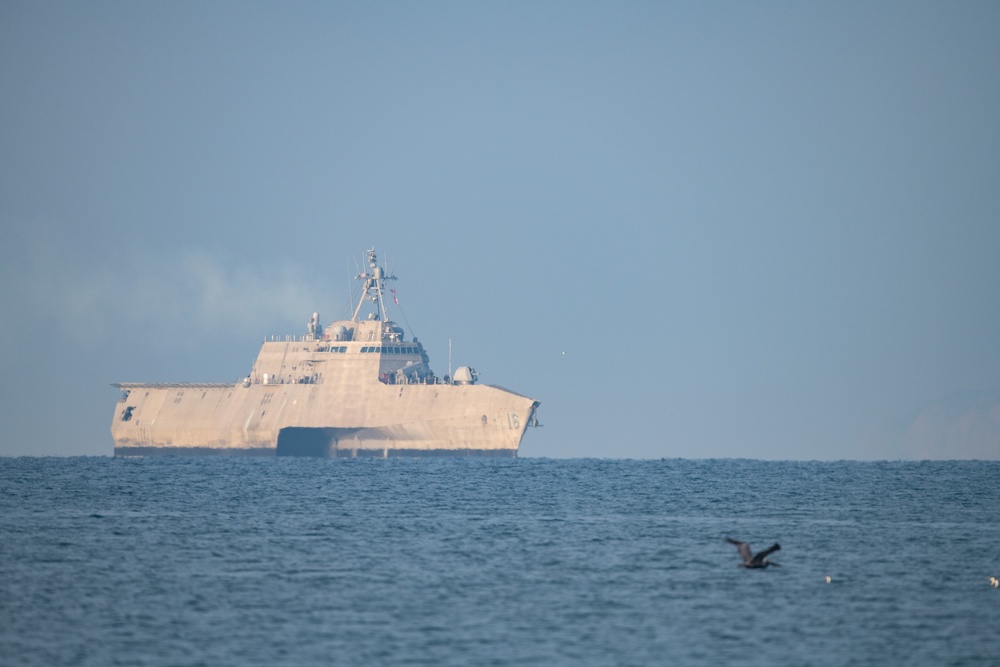 USS Tulsa (LCS 16) Visits Naval Surface Warfare Center, Port Hueneme Division for Combat Systems Assessment