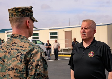 Marine Corps Facility Commends Jacksonville Firefighter