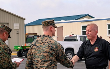 Marine Corps Facility Commends Jacksonville Firefighter