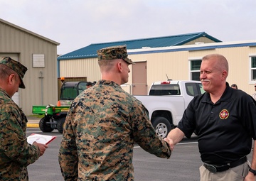 Marine Corps Facility Commends Jacksonville Firefighter