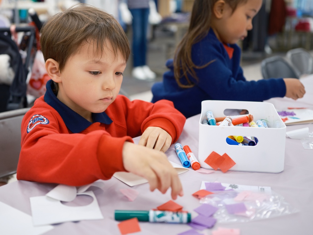 Yokosuka Navy Exchange Hosts Valentine's Crafting Event