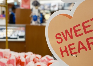 Yokosuka Navy Exchange Hosts Valentine's Crafting Event