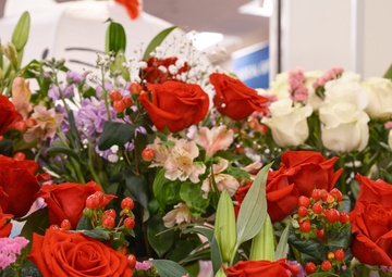 Yokosuka Navy Exchange Hosts Valentine's Crafting Event