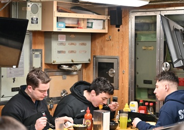 Lunch aboard the USS Newport News (SSN-750)