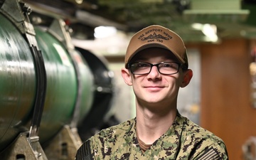 USS Newport News (SSN-750) Faces of the Deep