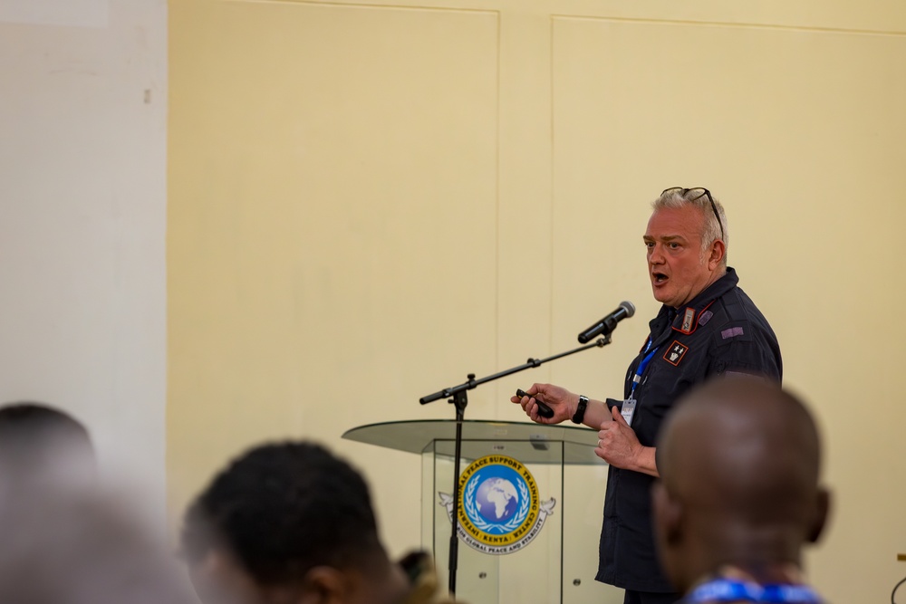 Italian carabinieri instructs stability policing to multinational partners at Justified Accord