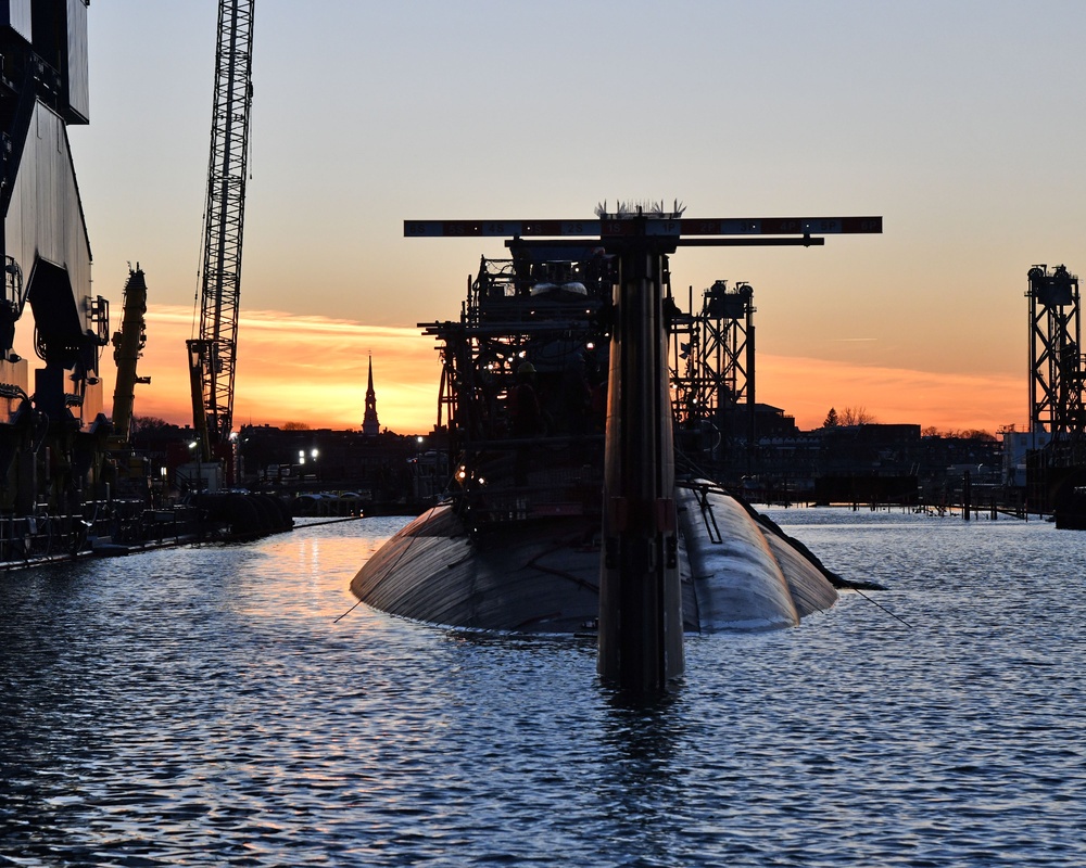 USS Cheyenne Dry Dock Flooding