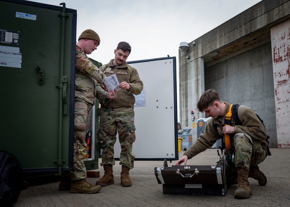 Air Mobility Command’s AMXS and MXS Airmen ensure KC-135 Stratotankers stay mission ready during Bamboo Eagle 25-1