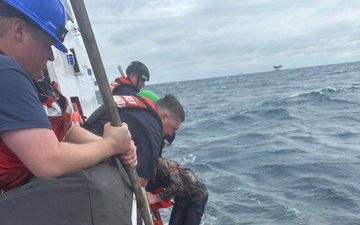 Coast Guard rescues three mariners 40 miles offshore from Caillou Bay, Louisiana