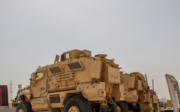 APS-5 MaxxPros arrive at EAB