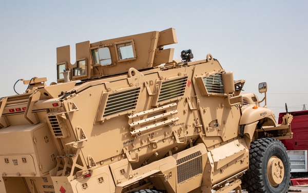 APS-5 MaxxPros arrive at EAB