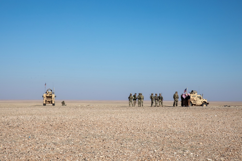 Coalition forces part take in talks with local Bedouin leaders