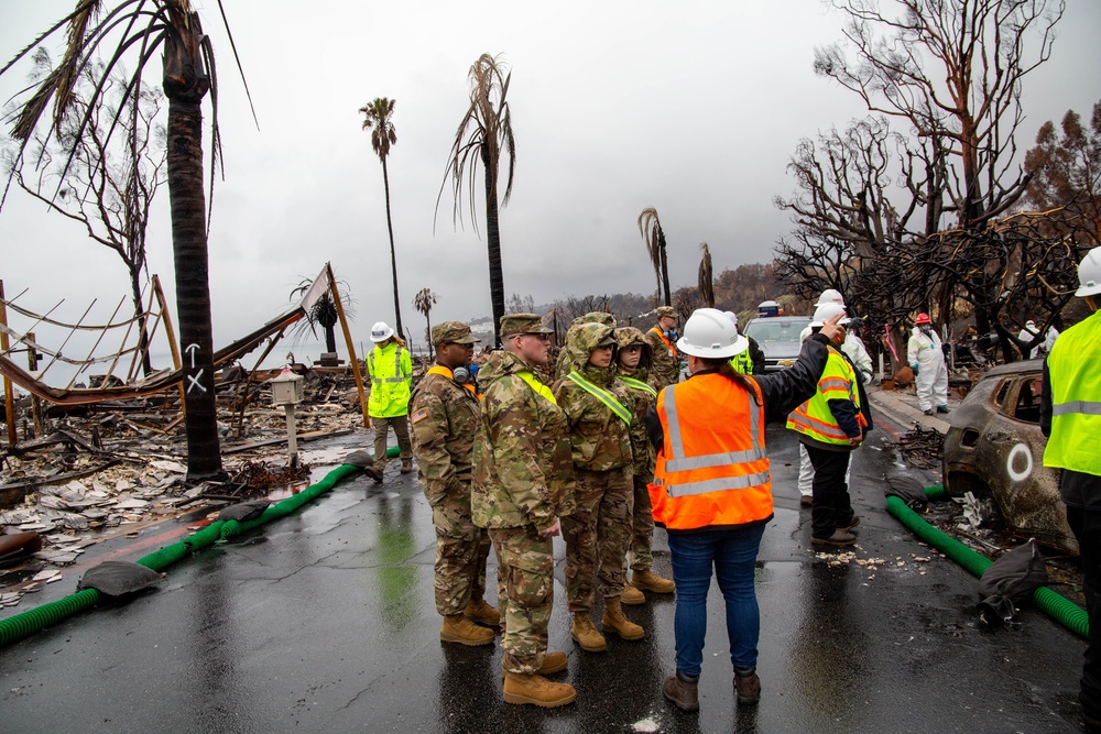 U.S. Soldiers Receive Instructions on Hazardous Waste Cleanup