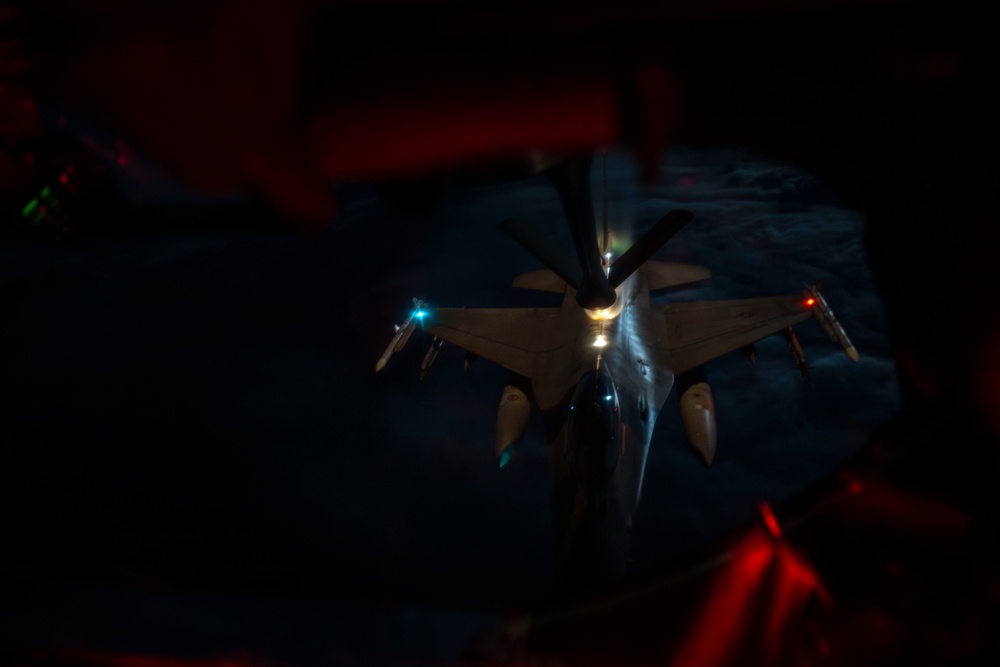 Night Operations Soar: 50th Air Refueling Squadron supports F-16s during Bamboo Eagle 25-1