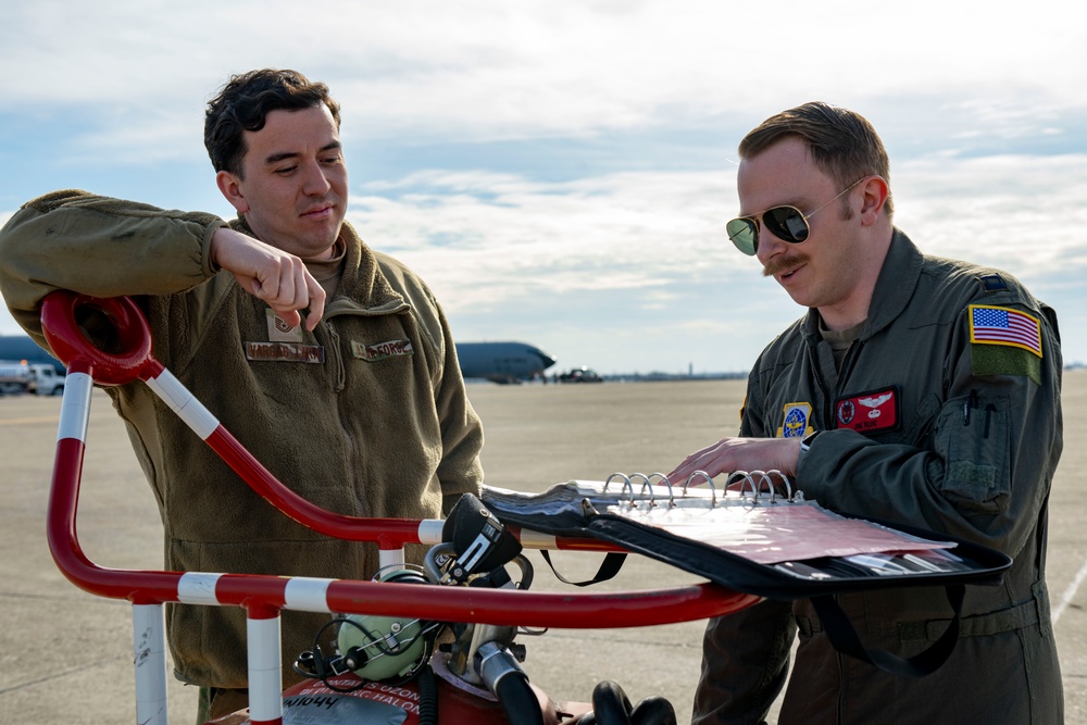 Night Operations Soar: 50th Air Refueling Squadron supports F-16s during Bamboo Eagle 25-1