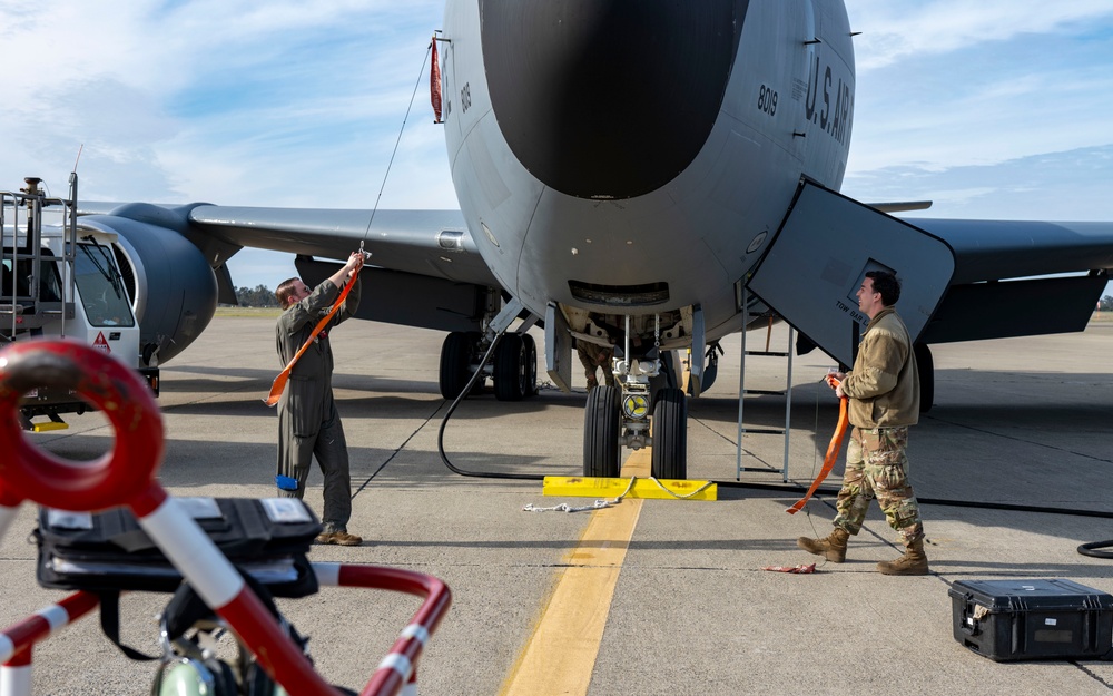 Night Operations Soar: 50th Air Refueling Squadron supports F-16s during Bamboo Eagle 25-1