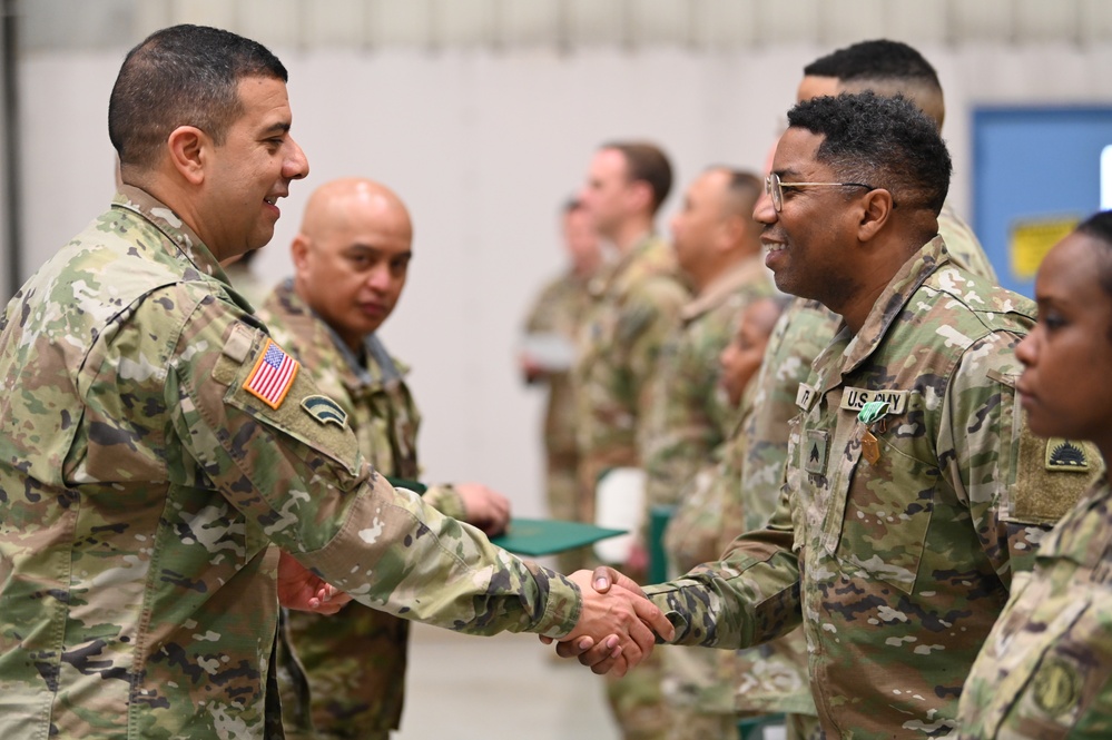 DCARNG Aviation Command Receive Army Commendation and Army Achievement Medals