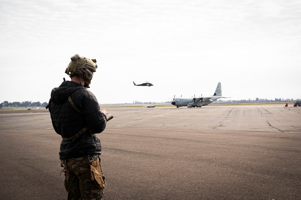 32nd EARS, California ANG practice personnel recovery in a simulated contingent environment