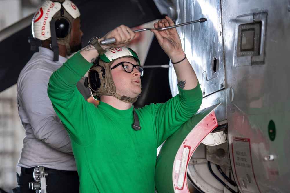 Nimitz Sailors Conduct Routine Maintenance