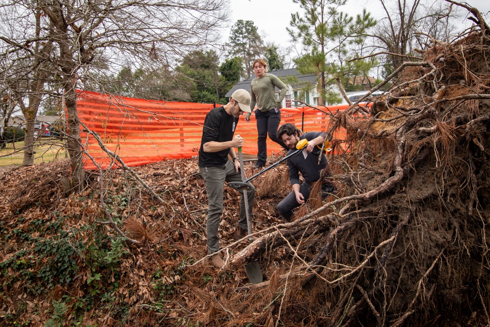 FEMA archeologists survey at Stubbs Park, GA