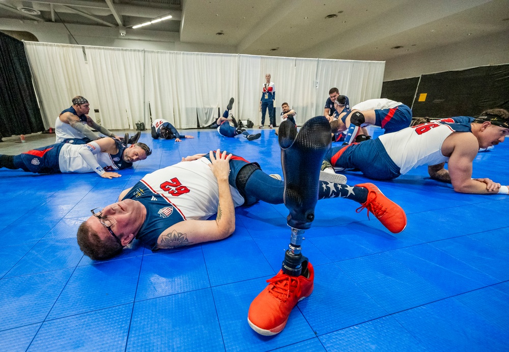 Team U.S. competes in sitting volleyball during 2025 Invictus Games