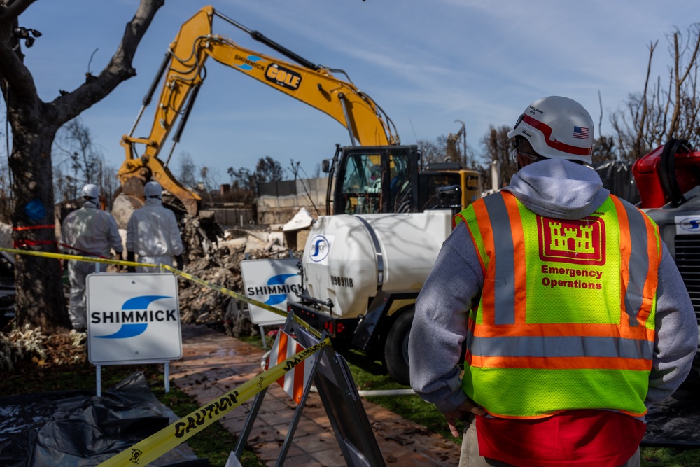 U.S. Army Corps of Engineers Oversees First Debris Removal in Pacific Palisades