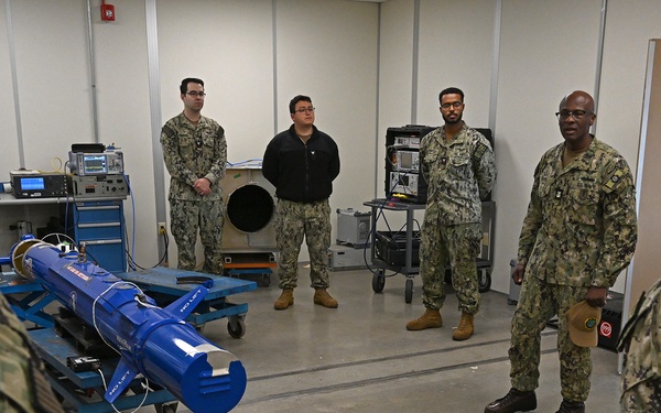 FLTCM Don Davis visits VX-30