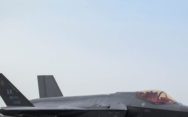 The 356th FS Arrives to NASL
