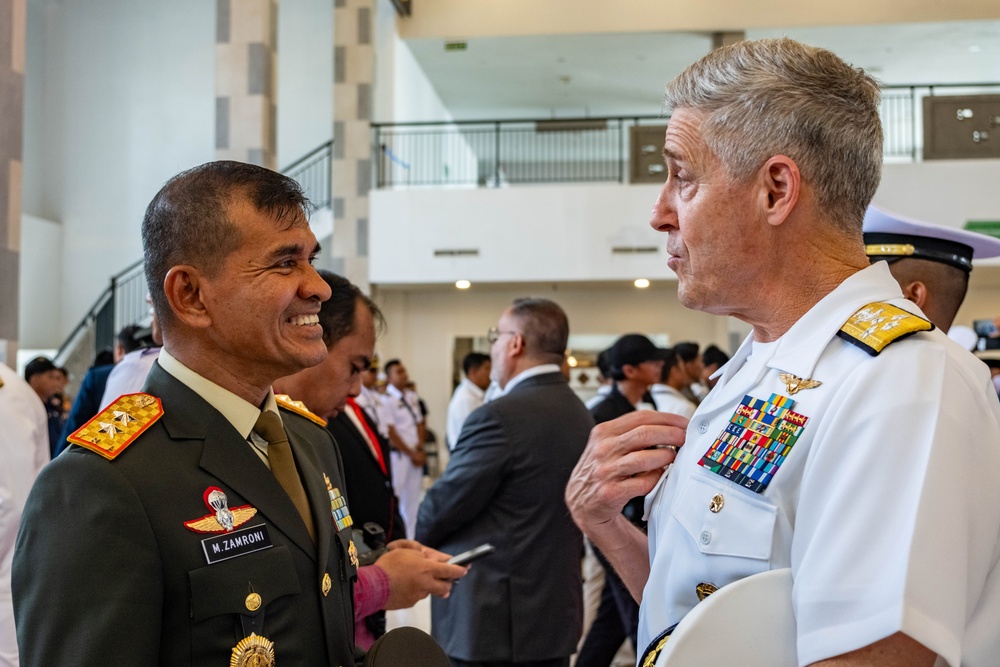 Commander, US Pacific Fleet attends Multilateral Naval Exercise Komodo 2025 international fleet review