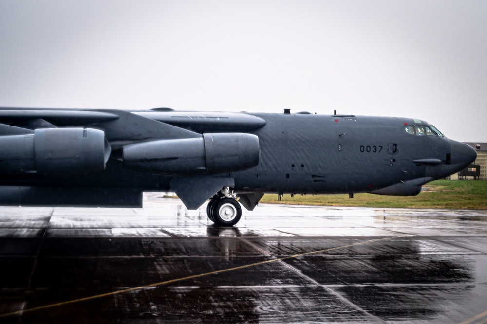 B-52 Stratofortress arrives at RAF Fairford for BTF 25-2