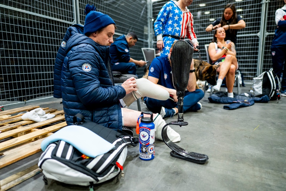 Team U.S. competes in sitting volleyball during 2025 Invictus Games