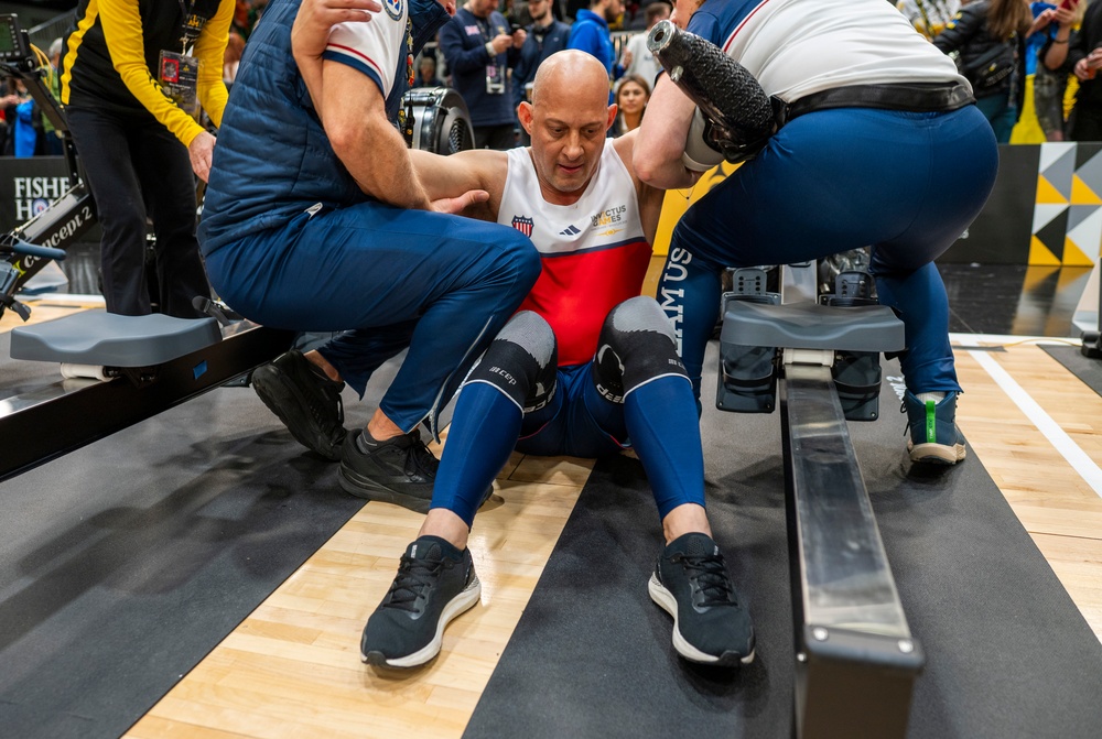 Team U.S. competes in sitting volleyball during 2025 Invictus Games