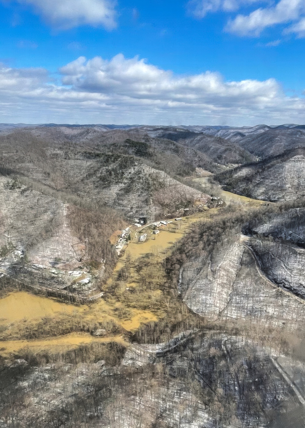 Kentucky Guard evacuates flood victims