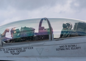 2nd MAW commanding general flies during Cope North 25