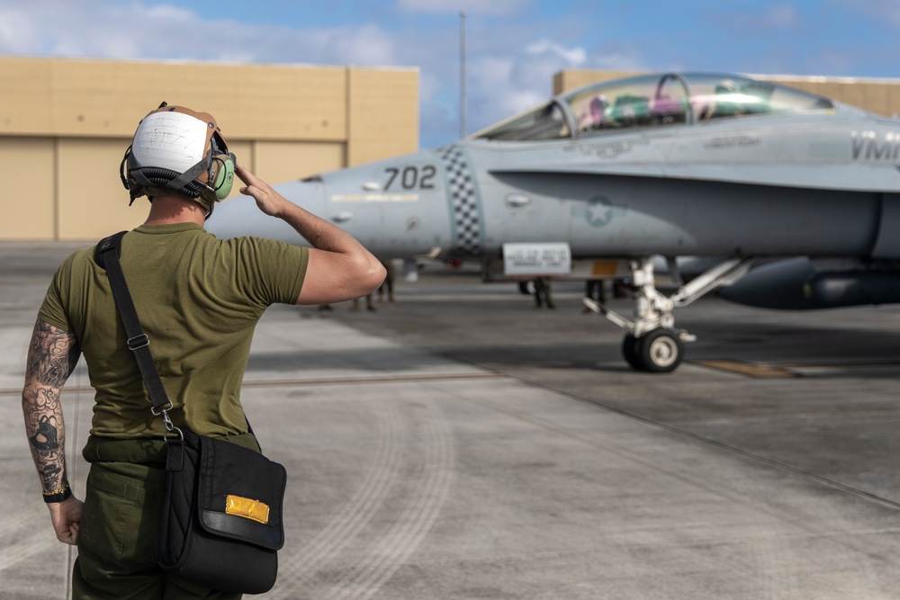 2nd MAW commanding general flies during Cope North 25