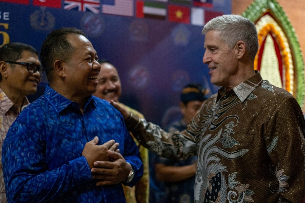 Commander, U.S. Pacific Fleet attends Multilateral Naval Exercise Komodo 2025 welcome dinner