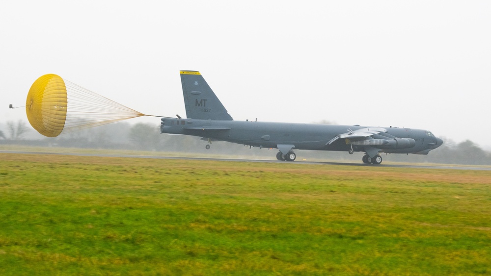 B-52H Stratofortress arrives at RAF Fairford for BTF 25-2