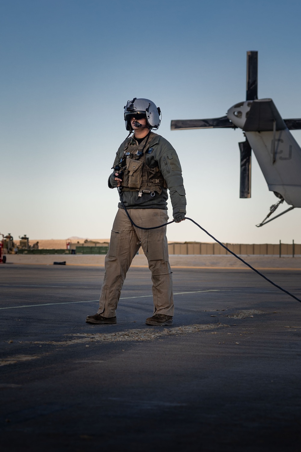 HMH-461 supports V27 during MDMX 1-25