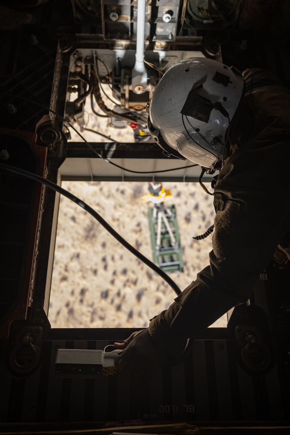 HMH-461 supports V27 during MDMX 1-25