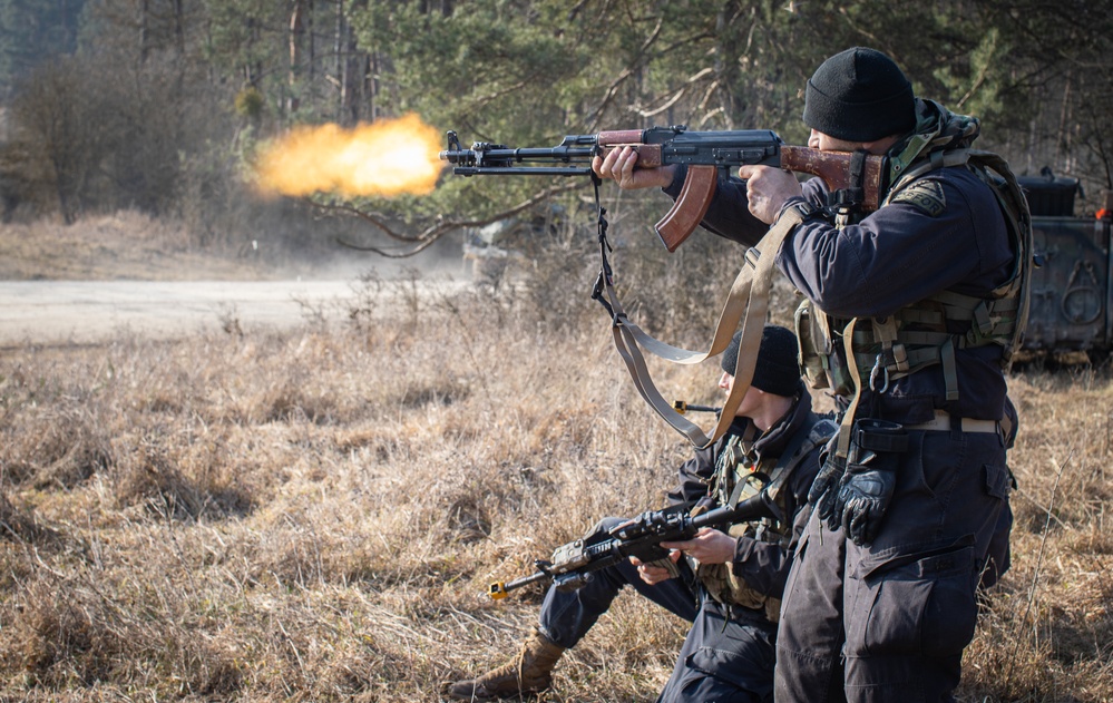 Alabama Guard Medics provide care, train with Active Duty Soldiers