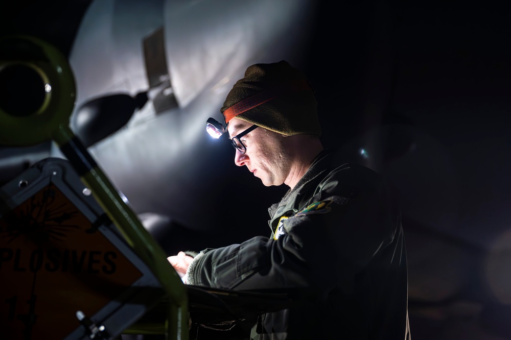 B-52s launch first missions for Bomber Task Force 25-2